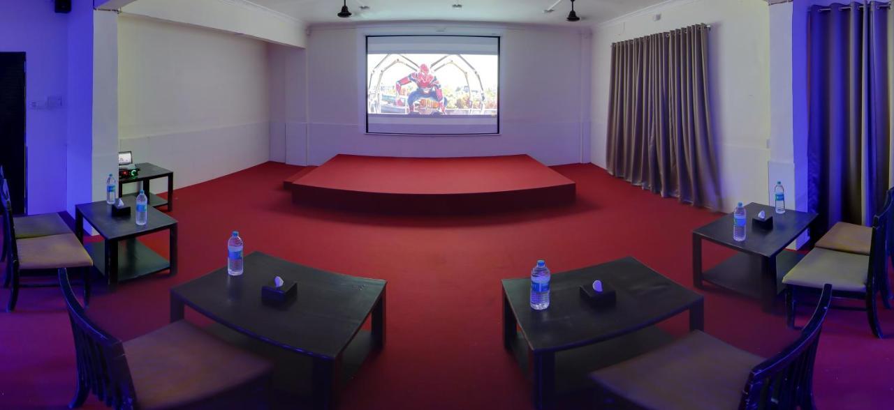 Hotel Rain Sky Inn Lonavala Exterior foto
